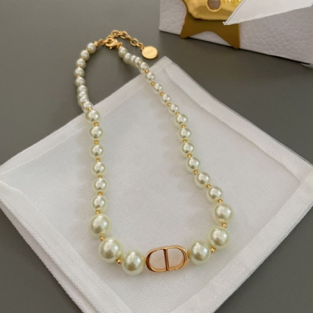 Christian Dior pearl necklace & Bracelets - Image 2
