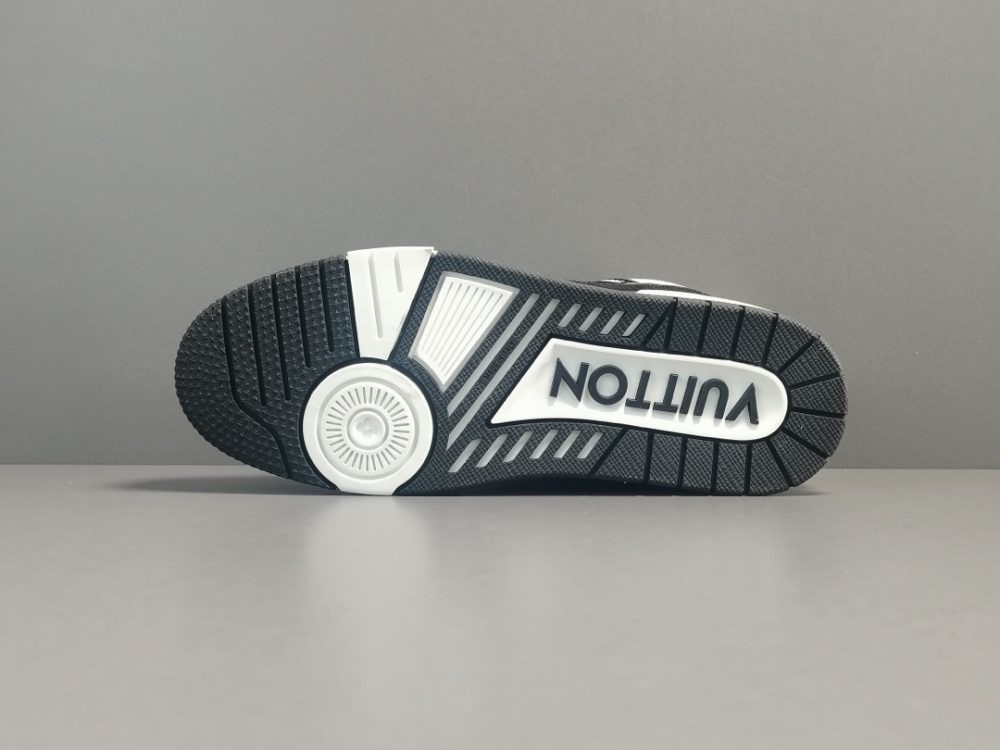 LV Trainer White Black Panda - Image 8