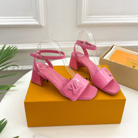 LV Patent Leather Thick And Cool Slide Sandal - Image 9