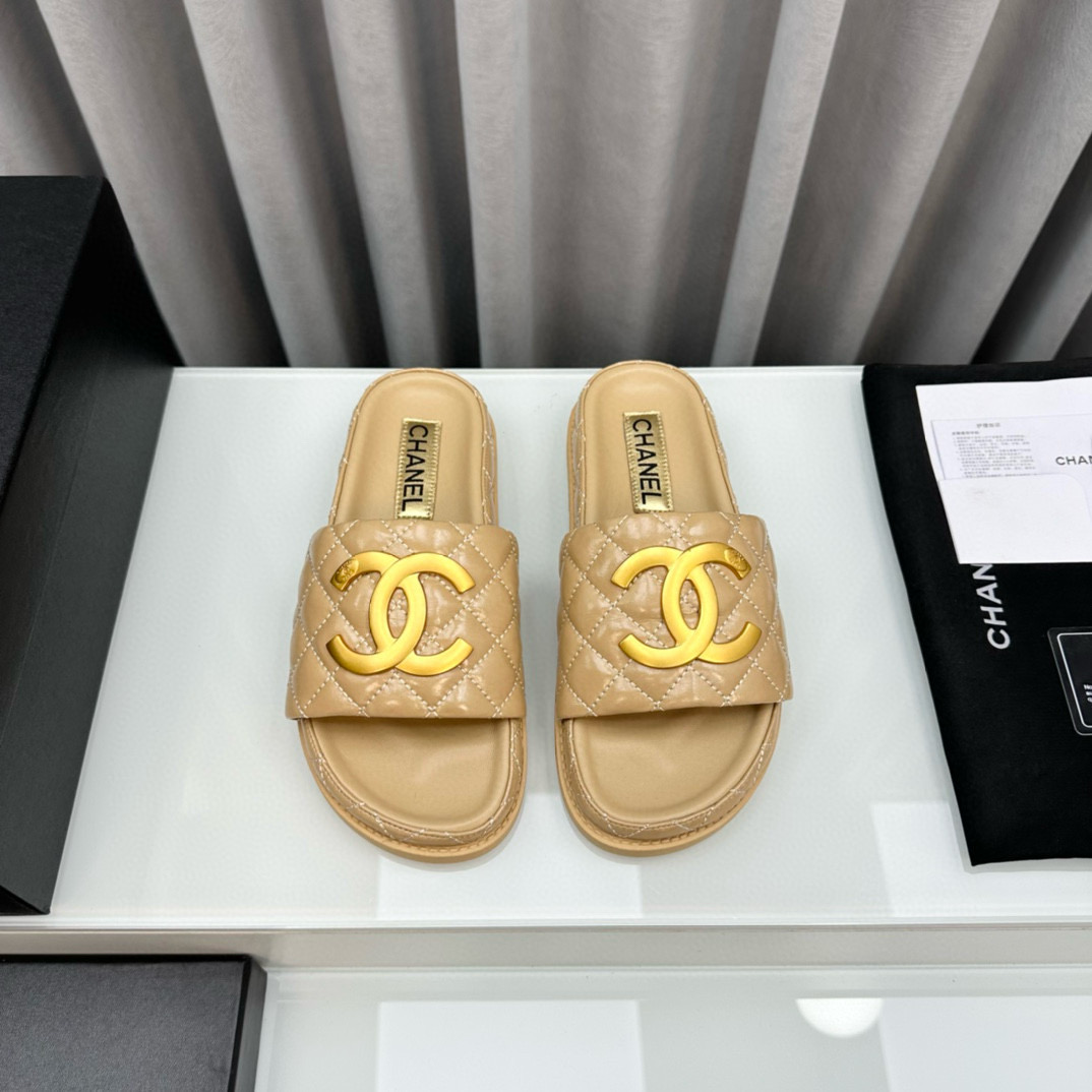 Chanel Gold Label Flat Bottom Fashion Sandals Slide - Image 8