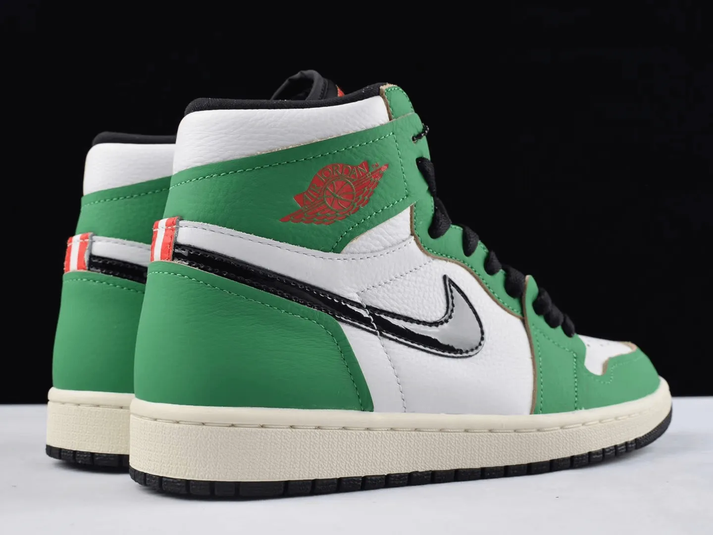 Jordan 1 Retro High OG "Lucky Green" - Image 8
