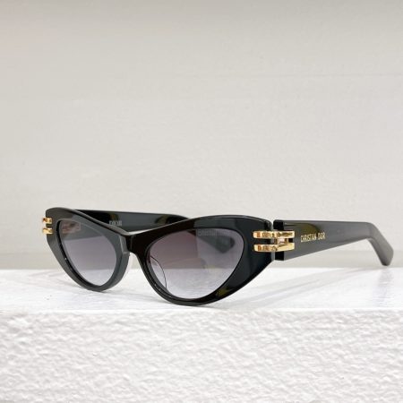 Dior Pattern Frame Sunglasses Top Quality - Image 3