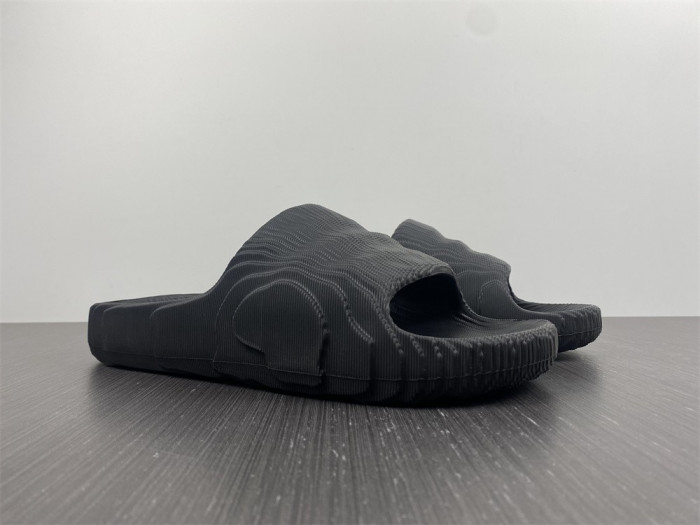 Yeezy Slide new collection 5 - Image 5