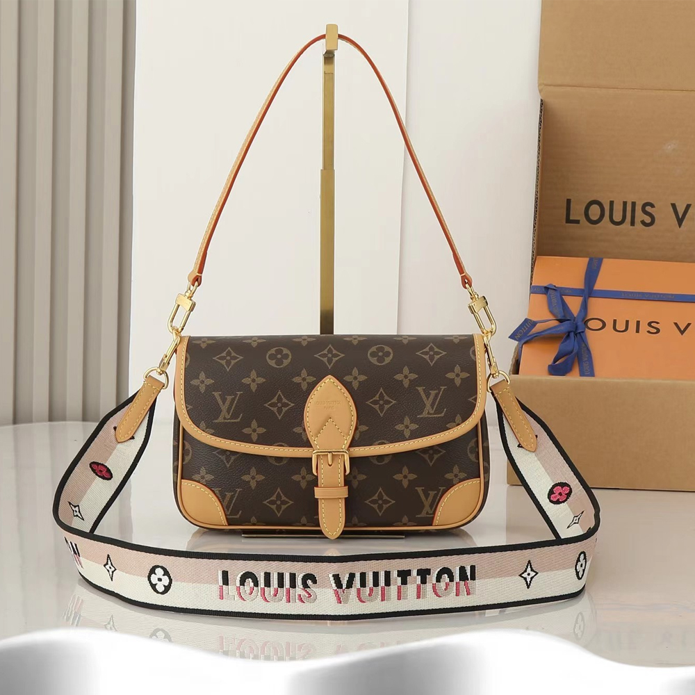 LV Diane Satchel - Image 4