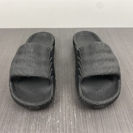 Yeezy Slide new collection 5 - Image 6