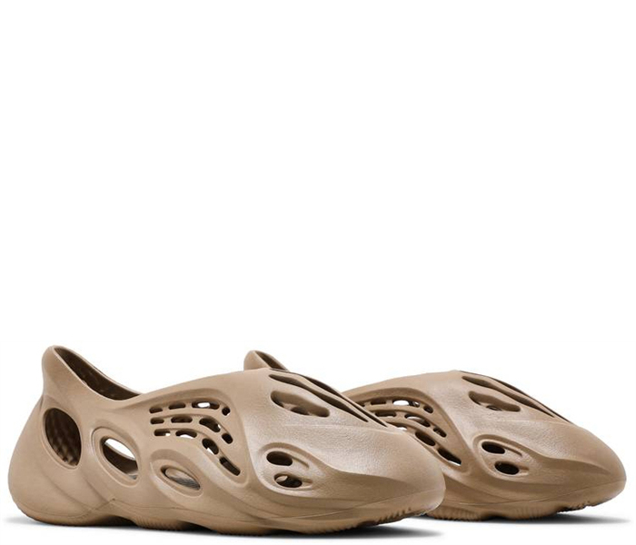 Yeezy Foam Runner Ochre GW3354 - Image 4
