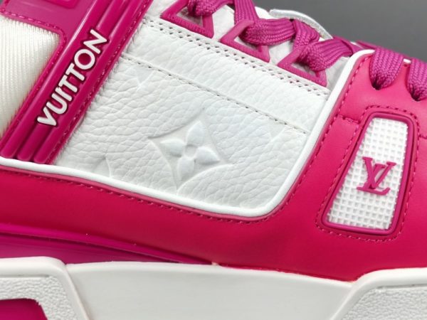 LV Trainer Fuchsia