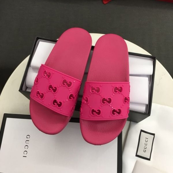 Gucci Womens GG Slide Rubber Sandals 573922