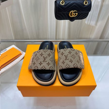 LV Pillow Comfortable Slide Sandals - Image 4