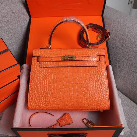 Hermes Kelly Gold Buckle Bag-Crocodile - Image 17