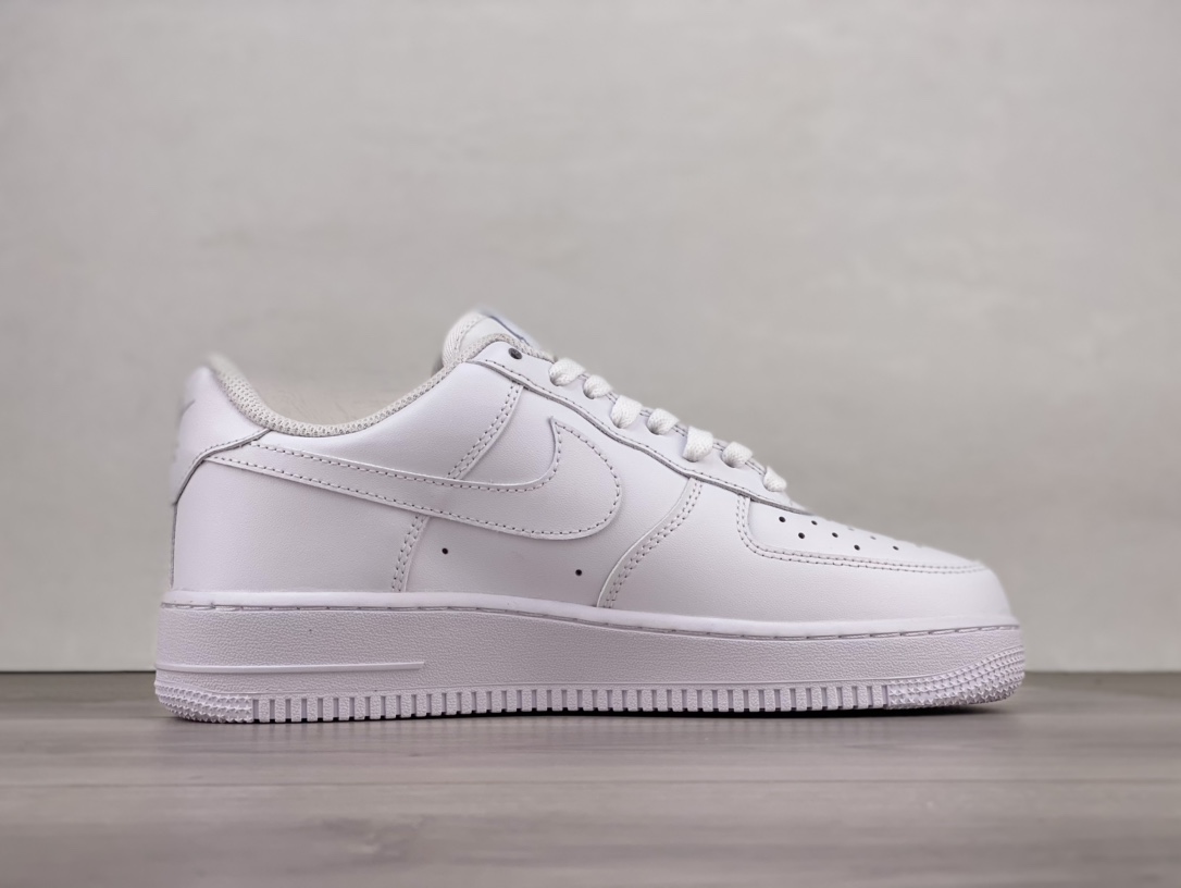Nike Air Force Classic White - Image 2