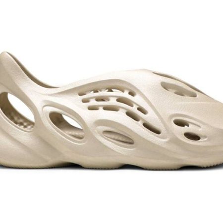 Yeezy Foam Runner Sand FY4567