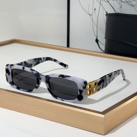 Balenciaga  Mirror leg Hollowed Out Logo   sunglasses Top quality - Image 2