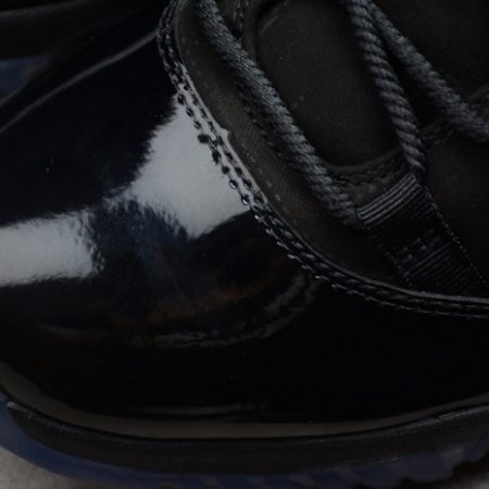 Air Jordan 11 Cap and Gown black 378037-005 - Image 10