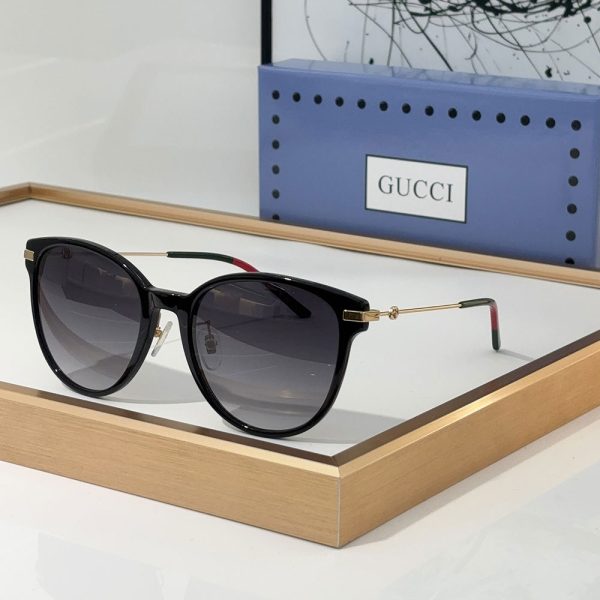 Gucci  Skinny Legs Temperament sunglasses Top quality