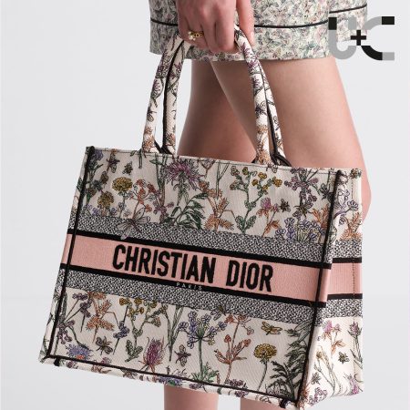 Dior Book Tote Medium Bag - Image 2