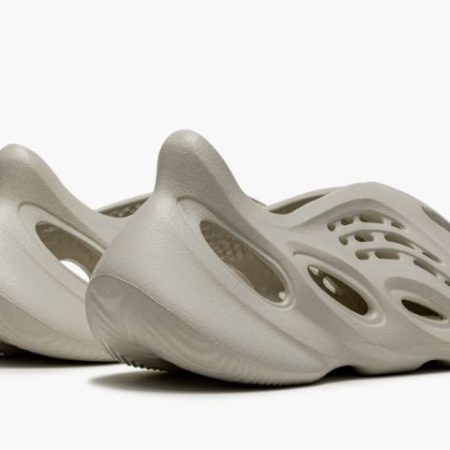 Yeezys Foam Runner “ Sand" - Image 3