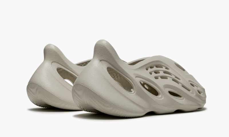 Yeezys Foam Runner “ Sand" - Image 3