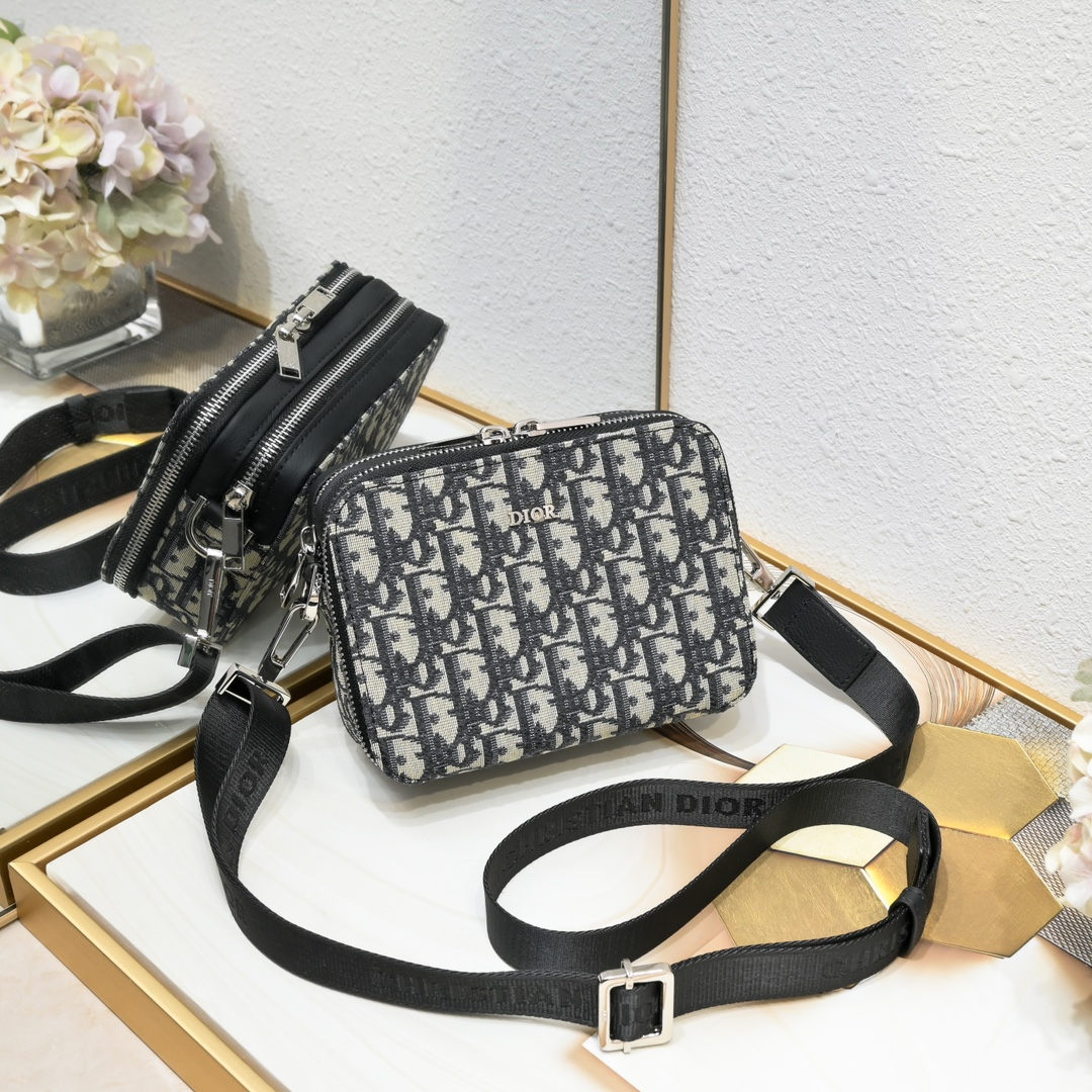 DIOR Oblique Classic Embroidery Crossbody Bag - Image 3