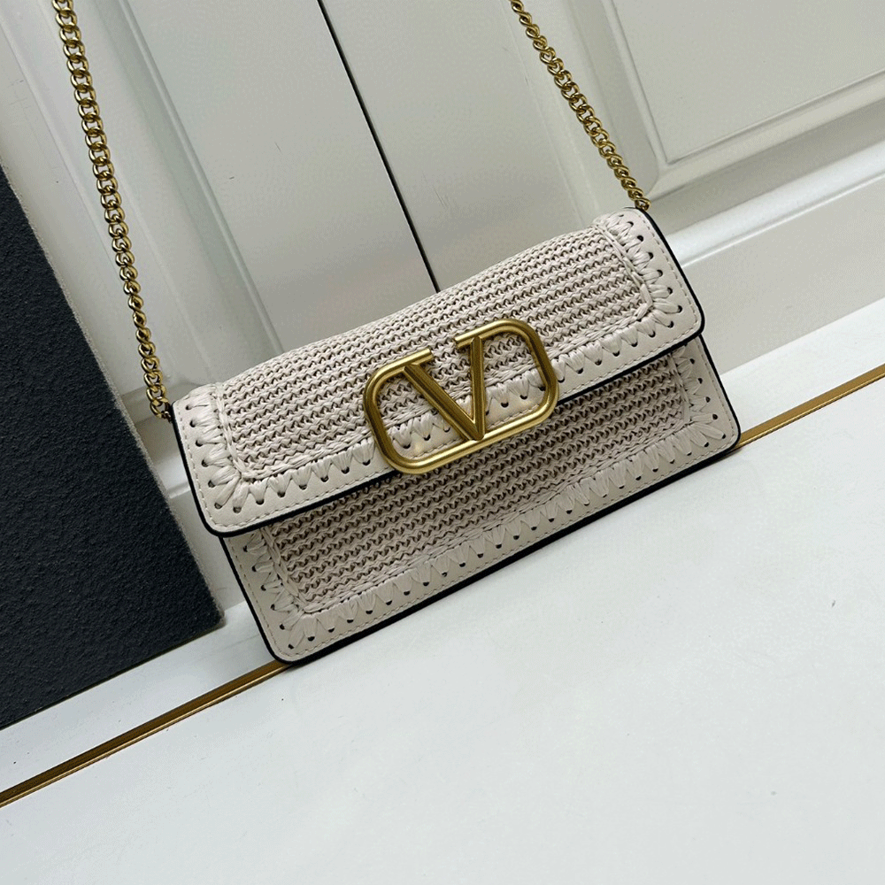 Valentino Raffi Straw Bags - Image 5
