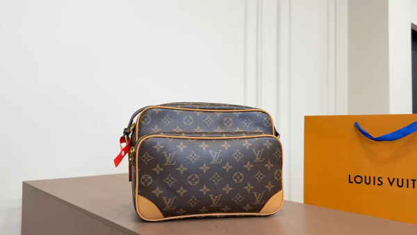 LV Double-Layer Camera Bag