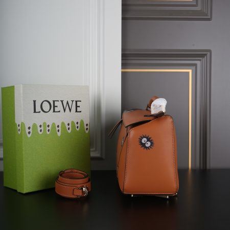 LOEWE Puzzle Bag - Image 4