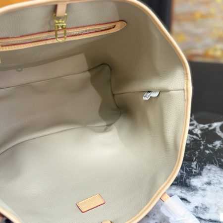 LV Neverfull Tote Bag - Image 9