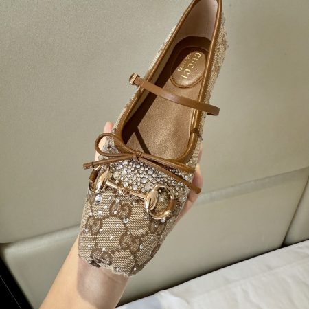 Gucci Women's GG Crystal Gucci Horsebit Ballet Flat in Beige - Image 4