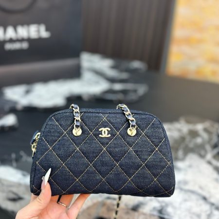 Chanel Clutch With Chain Bag - Image 5