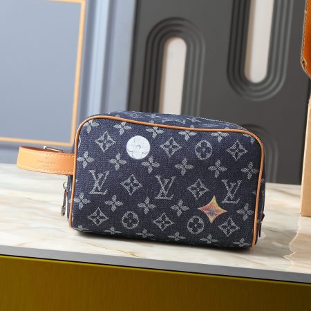 LV Locker Dopp Kit Toiletry Bag - Image 2