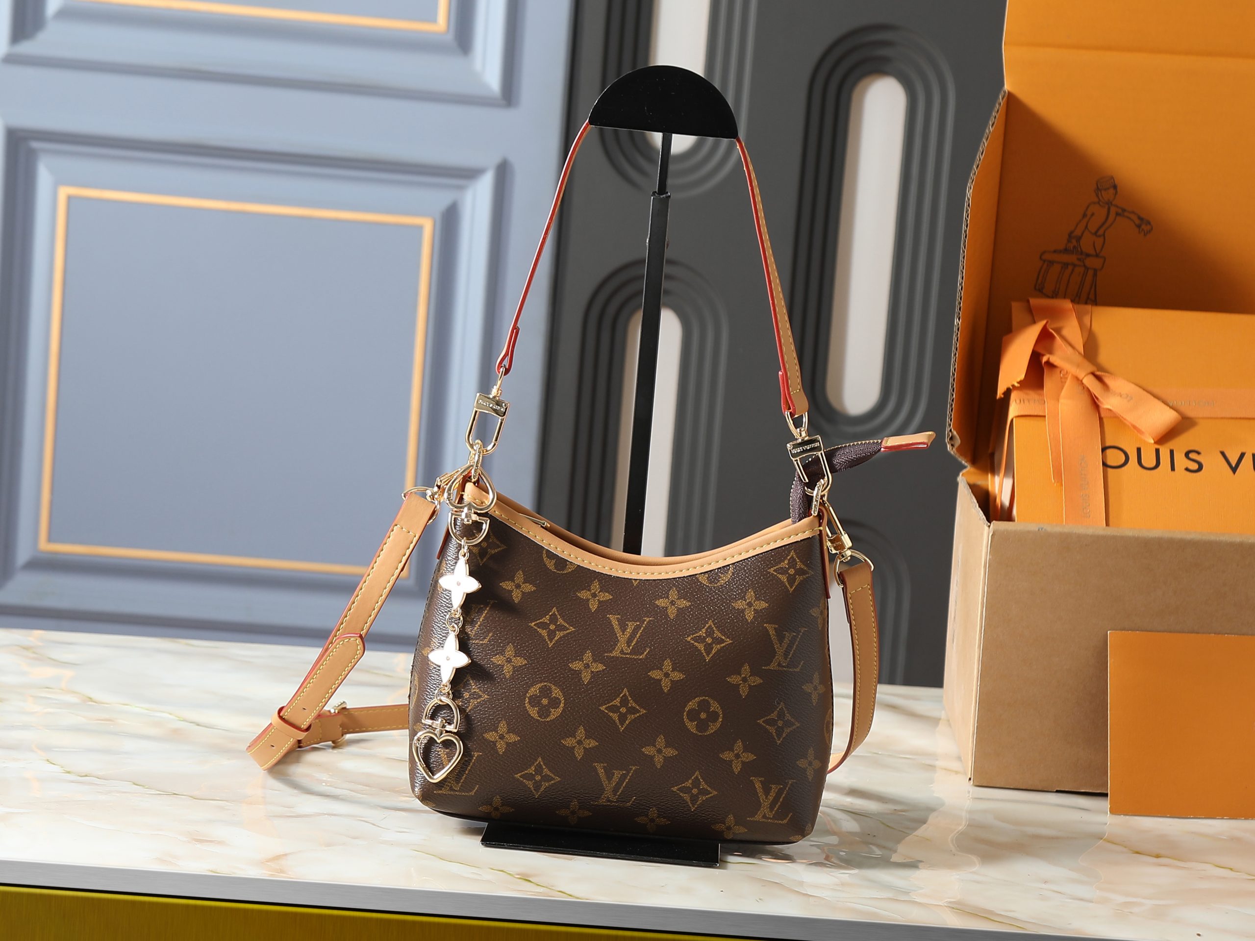 LV CarryAll Handbag - Image 4