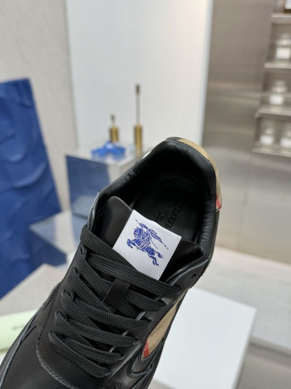 Burberry Terrace Check  Sneakers