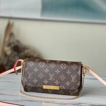 LV Favorite Chain Shoulder Bag - Image 14