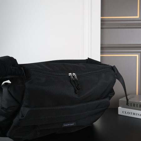 Balenciaga Explorer Multipocket Weekender Medium Bag - Image 7