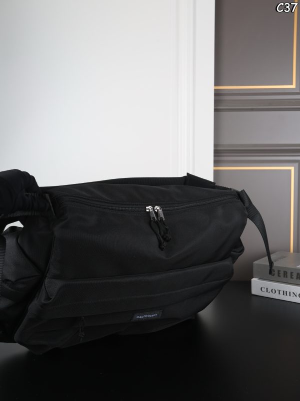 Balenciaga Explorer Multipocket Weekender Medium Bag
