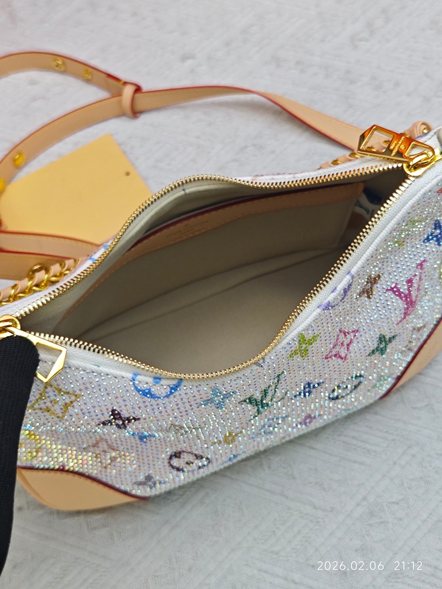 LVxTM Diane Bag - Image 6