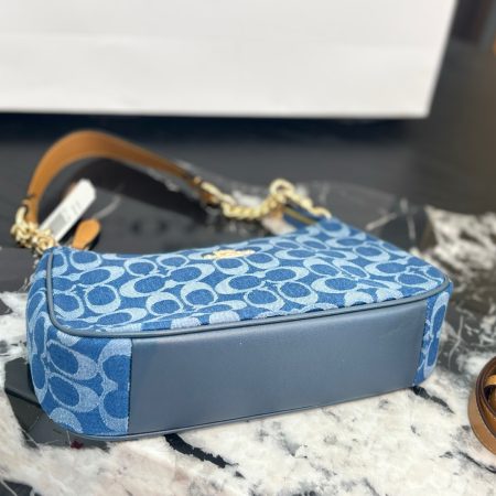 Coach Mini Bucket Bag - Image 4