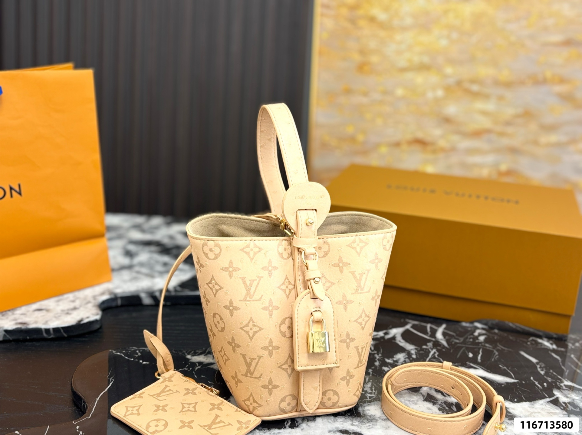 LV AII IN BB25ss Bucket Bag - Image 3