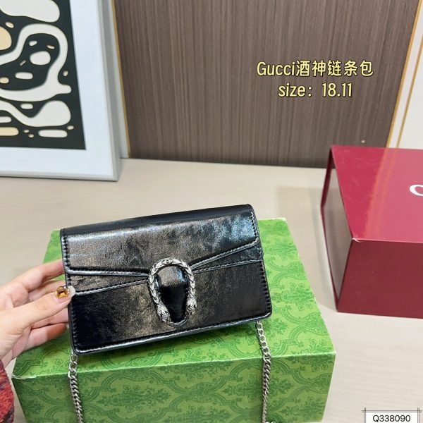 Gucci Dionysus Shoulder Bag