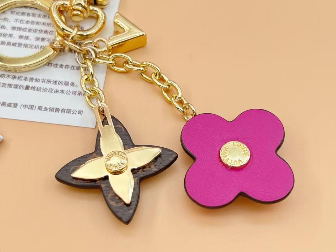 LV Flower Bagchain Keychain - Image 5