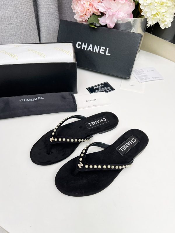 Chanel Velvet 25C Flip-flops