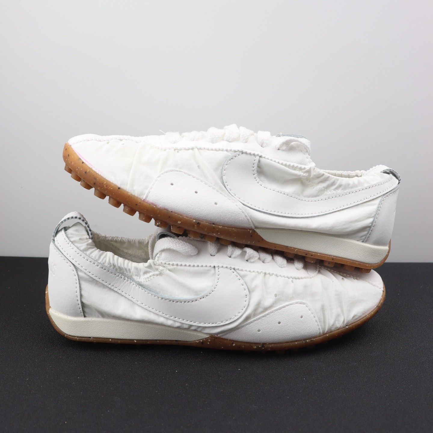 Jacquemus x Nike Sneaker - Image 2