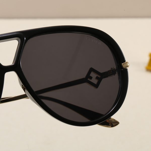 Fendi Fashionable Sunglasses