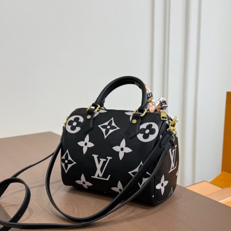 LV Speedy Soft 25 Pillow Case - Image 10
