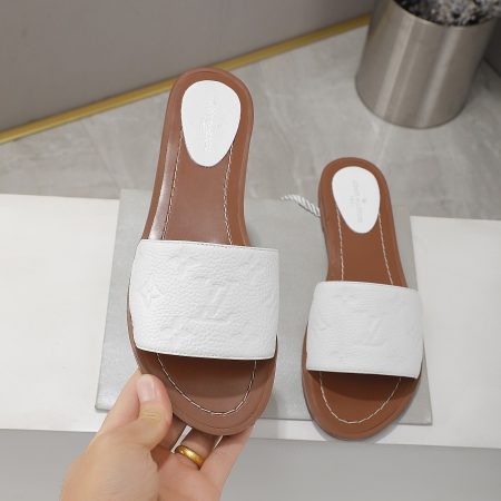 LV's New Summer Slippers - Image 4