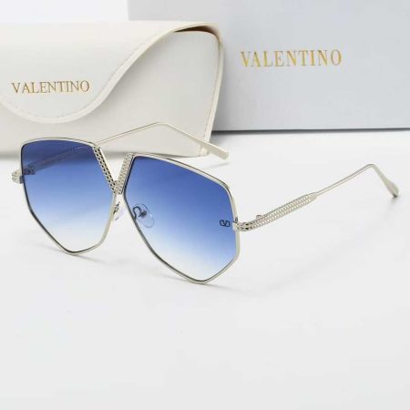 Valentino Fashionable Sunglasses - Image 6