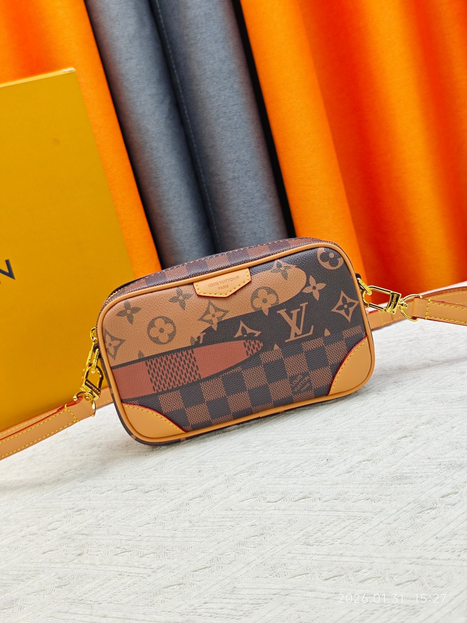 LV  Trocadero Mini Bag - Image 3