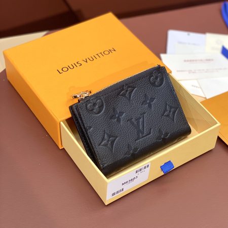 LV Lisa Wallet