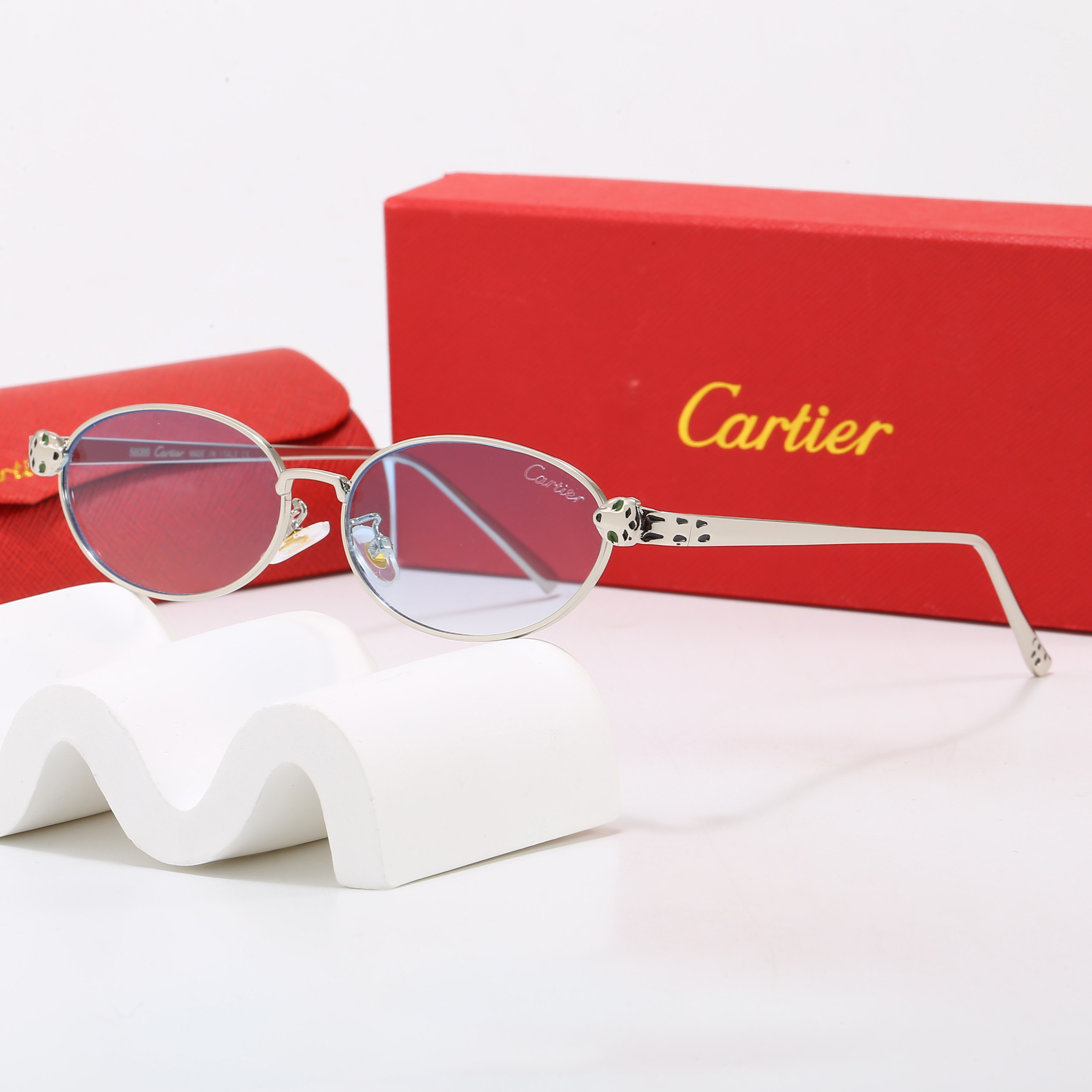 Cartier Fashionable Sunglasses - Image 9