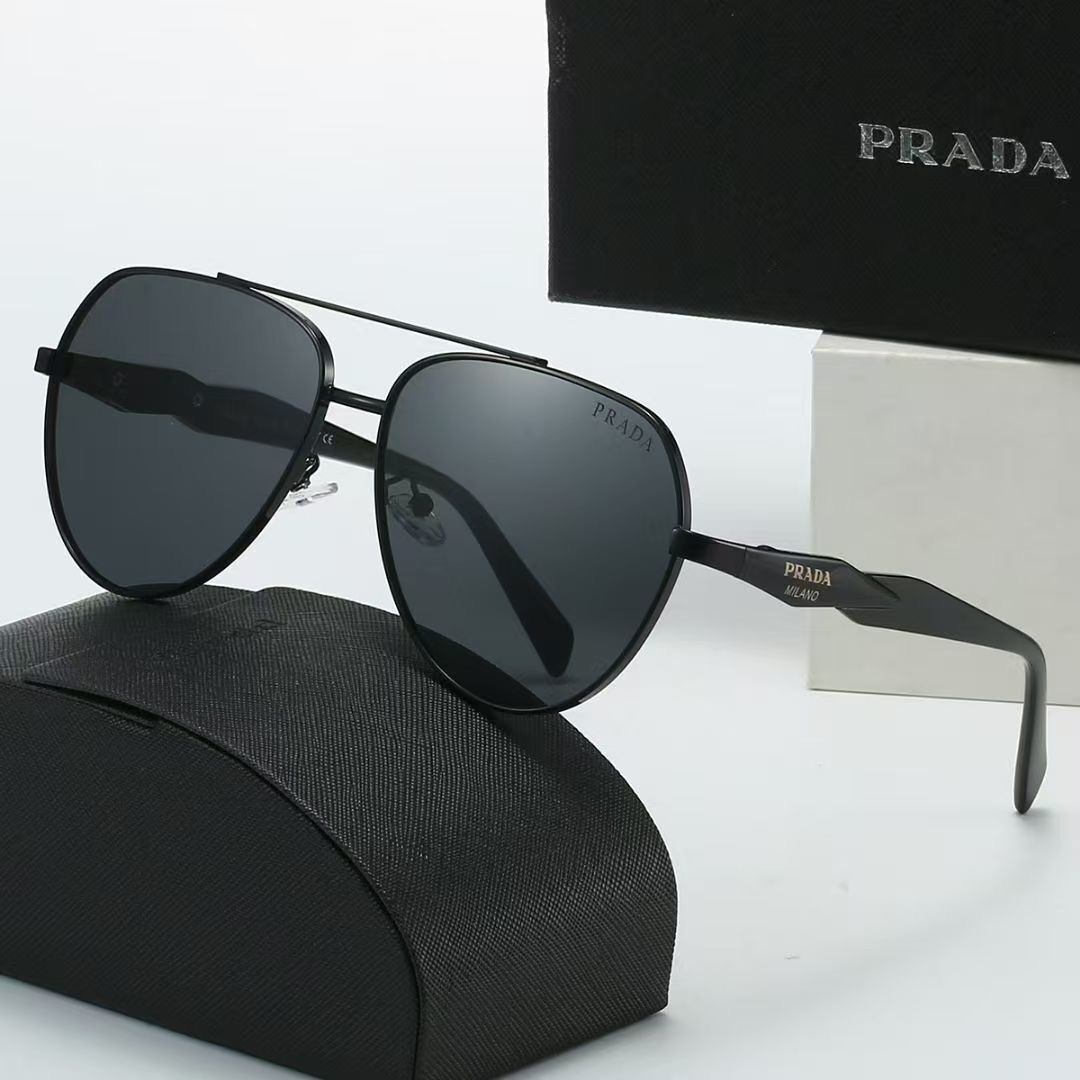 Prada Fashionable Sunglasses - Image 5